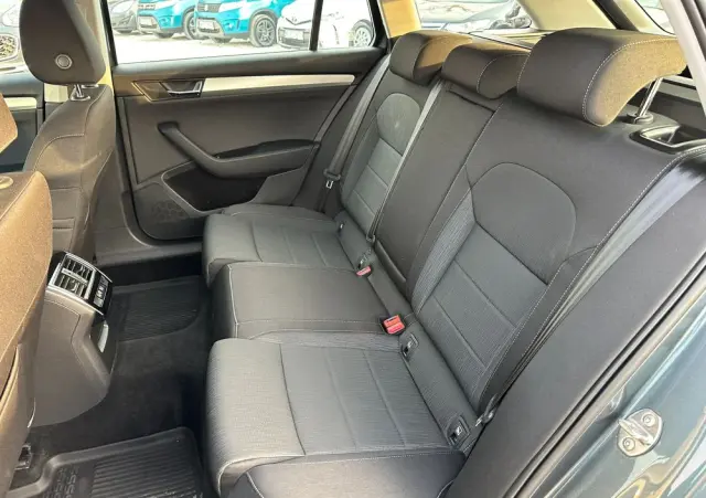 SKODA Superb 2.0 TDI SCR Style DSG