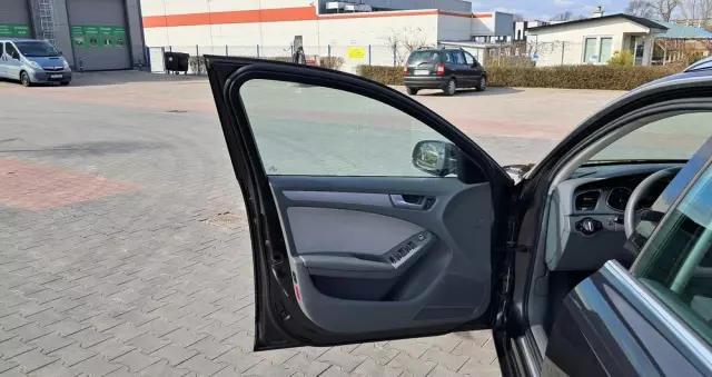 AUDI A4 Avant 2.0 TDI e DPF Ambiente