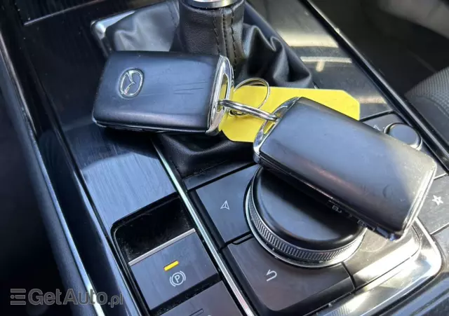 MAZDA CX-30 2.0 mHEV Hikari 2WD