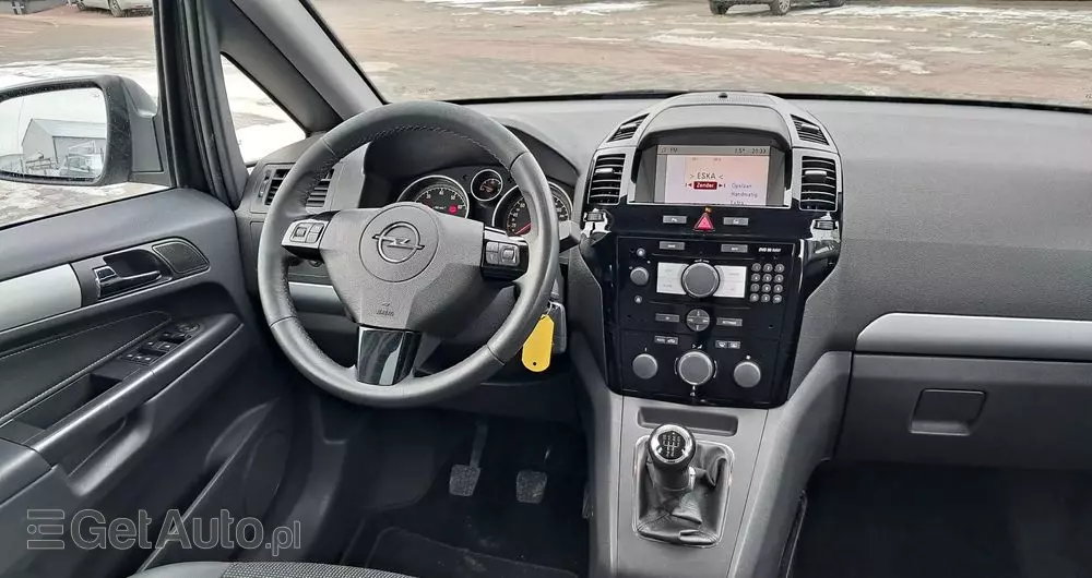 OPEL Zafira 1.8 Design Edition