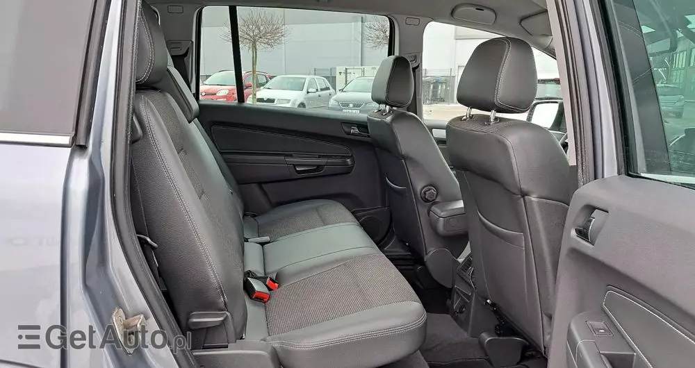 OPEL Zafira 1.8 Design Edition