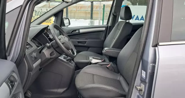 OPEL Zafira 1.8 Design Edition