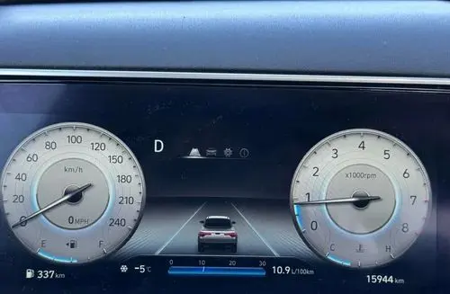 HYUNDAI Santa Cruz 