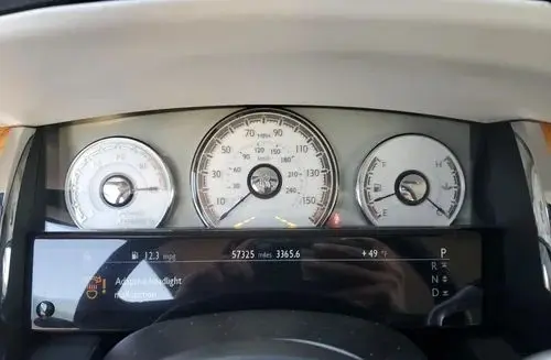 ROLLS-ROYCE Dawn 