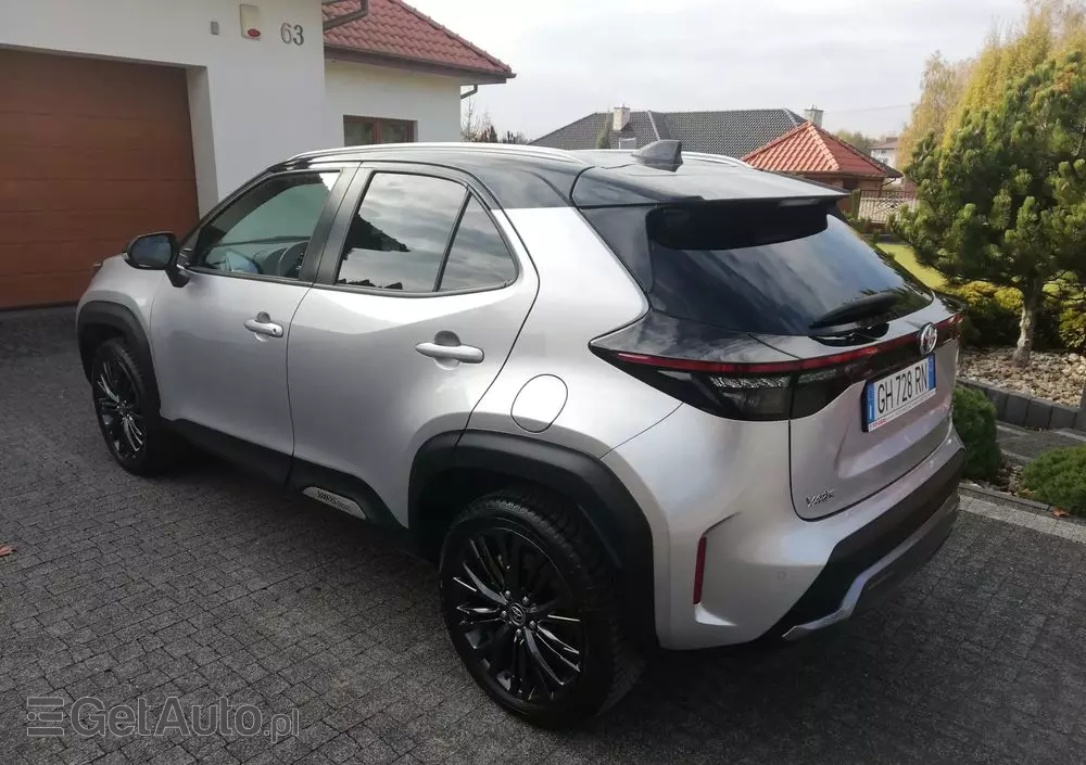 TOYOTA Yaris Cross Hybrid 1.5 Adventure