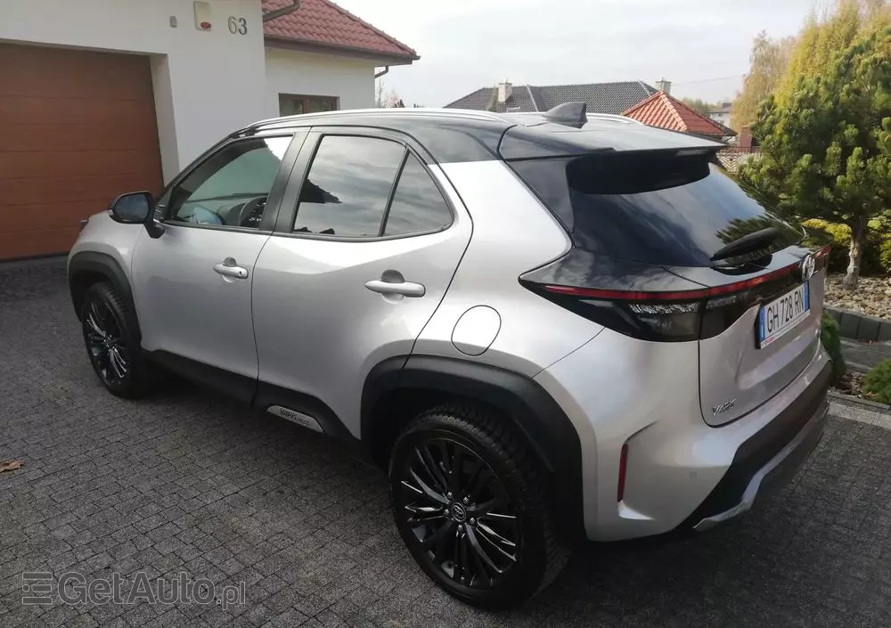 TOYOTA Yaris Cross Hybrid 1.5 Adventure