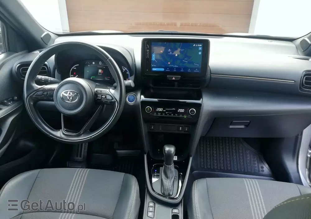 TOYOTA Yaris Cross Hybrid 1.5 Adventure