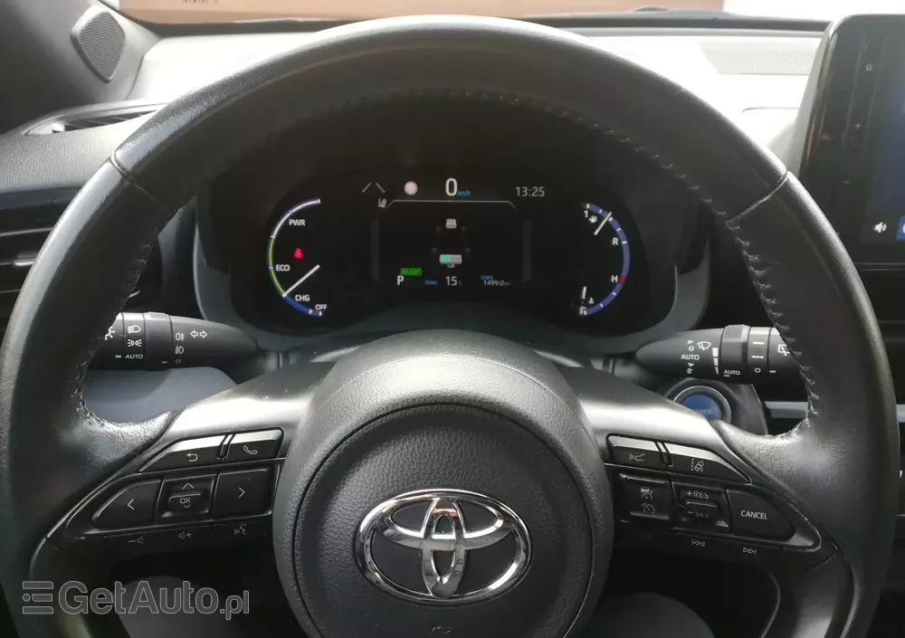 TOYOTA Yaris Cross Hybrid 1.5 Adventure