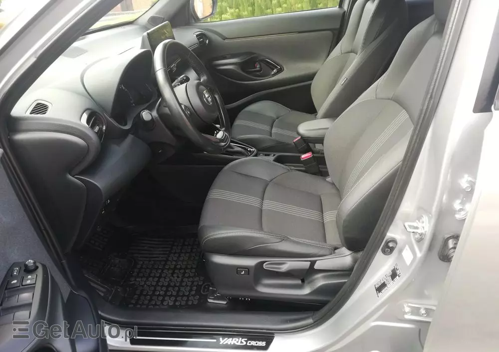 TOYOTA Yaris Cross Hybrid 1.5 Adventure
