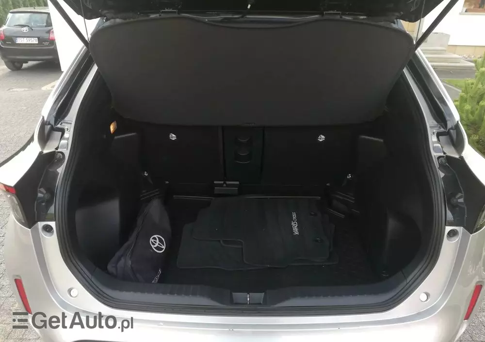 TOYOTA Yaris Cross Hybrid 1.5 Adventure