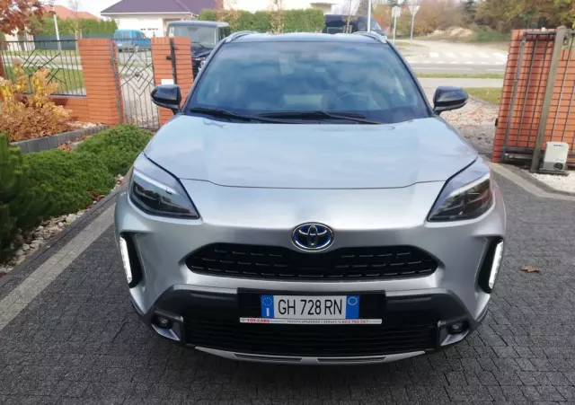 TOYOTA Yaris Cross Hybrid 1.5 Adventure