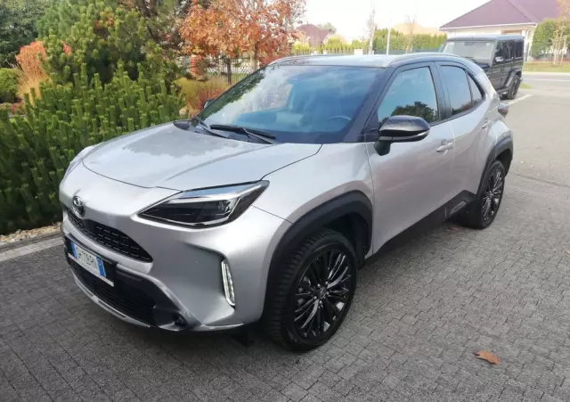 TOYOTA Yaris Cross Hybrid 1.5 Adventure