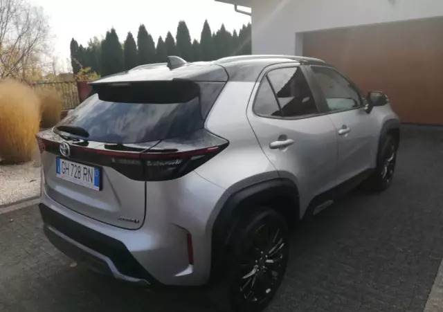 TOYOTA Yaris Cross Hybrid 1.5 Adventure