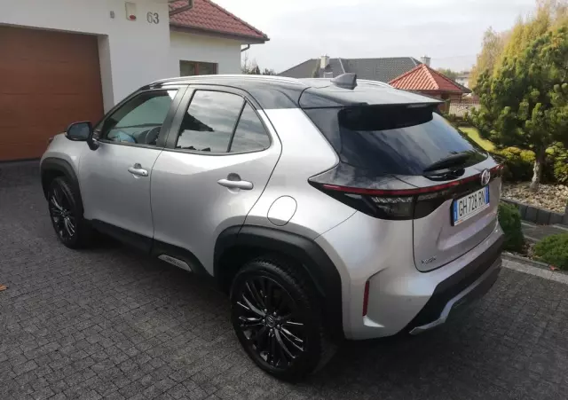 TOYOTA Yaris Cross Hybrid 1.5 Adventure