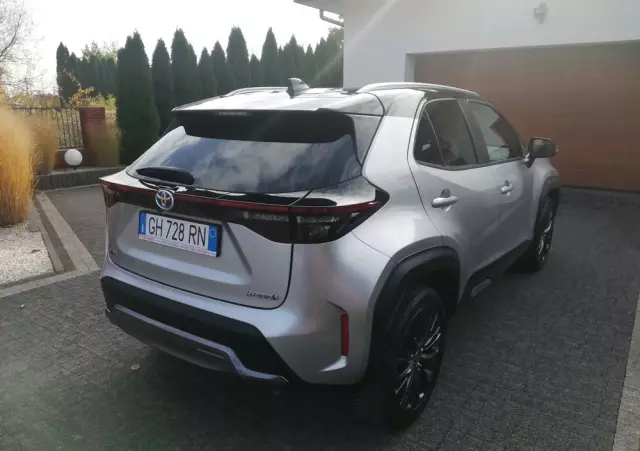 TOYOTA Yaris Cross Hybrid 1.5 Adventure