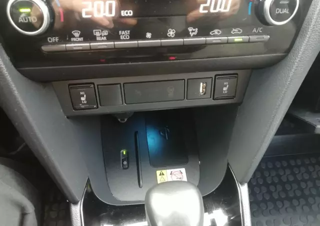 TOYOTA Yaris Cross Hybrid 1.5 Adventure