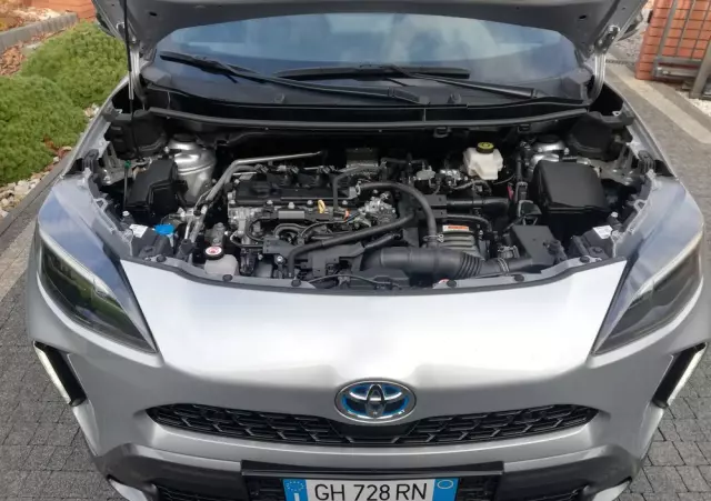 TOYOTA Yaris Cross Hybrid 1.5 Adventure