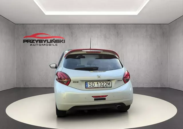 PEUGEOT 208 