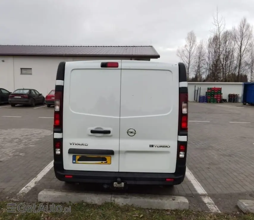 OPEL VIVARO 