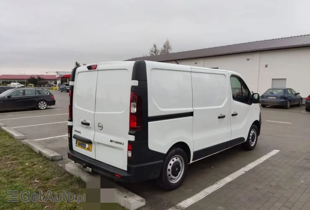 OPEL VIVARO 