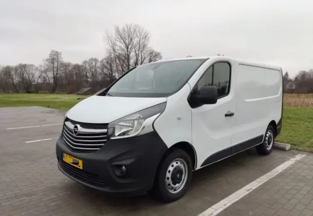 OPEL VIVARO 