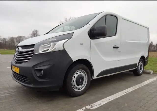 OPEL VIVARO 