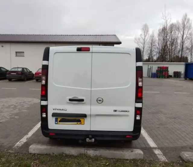 OPEL VIVARO 
