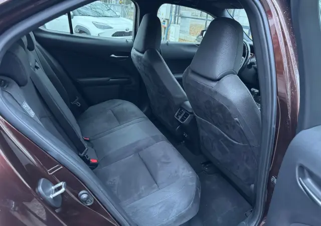 LEXUS UX 250h Elegance 2WD