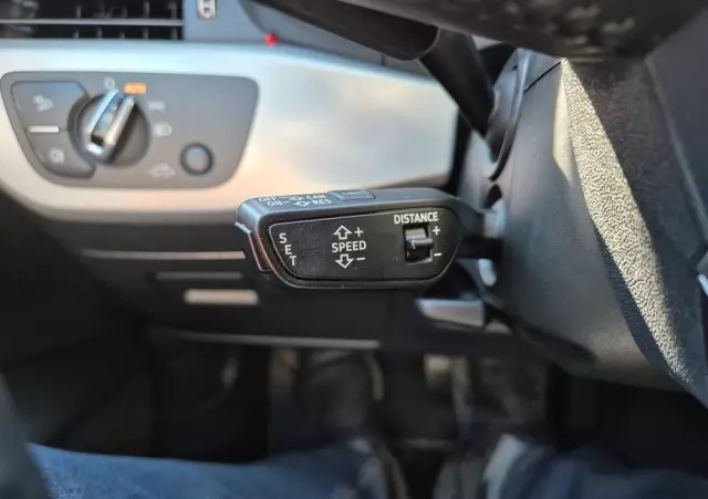 AUDI A4 40 TDI Quattro S Line S tronic