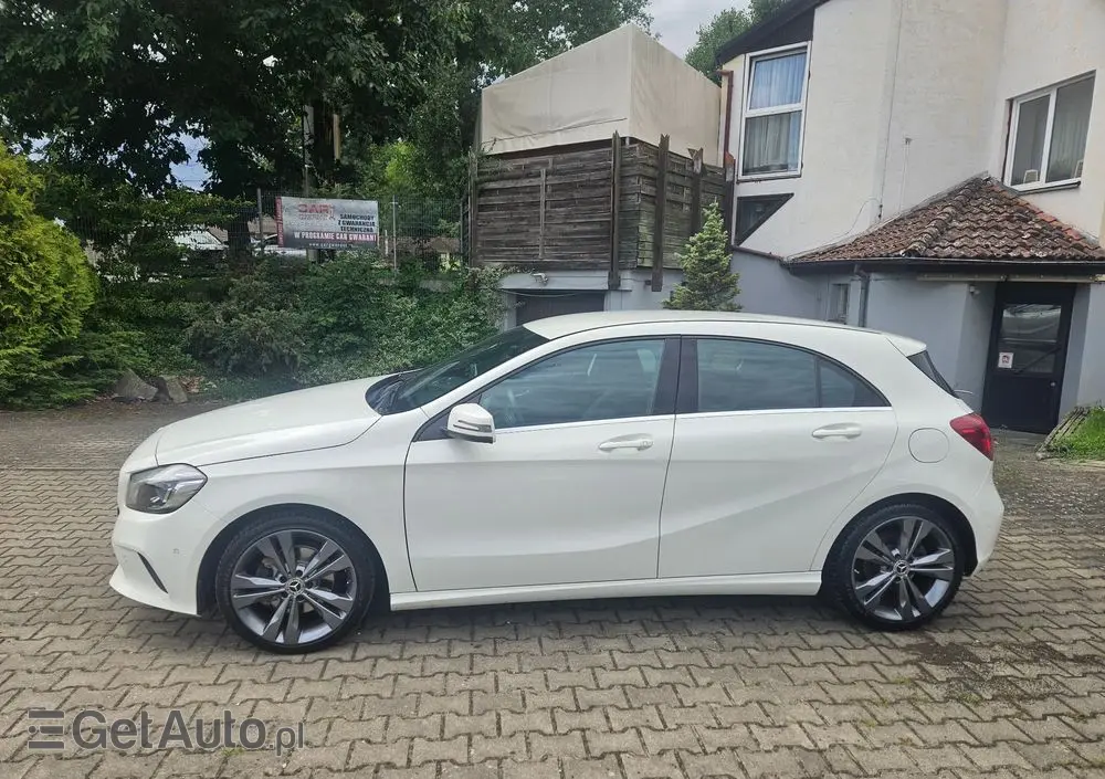 MERCEDES-BENZ Klasa A 160 7G-DCT Urban