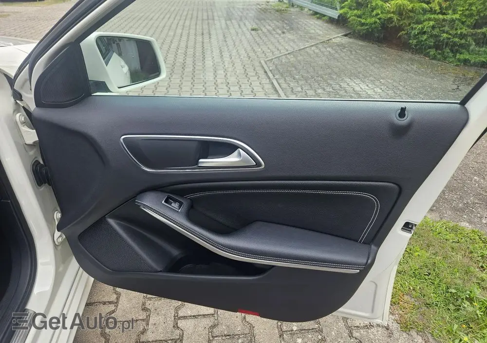 MERCEDES-BENZ Klasa A 160 7G-DCT Urban