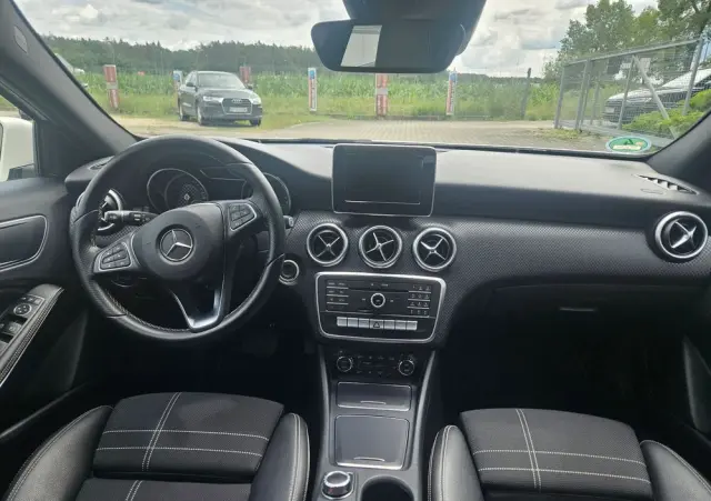 MERCEDES-BENZ Klasa A 160 7G-DCT Urban
