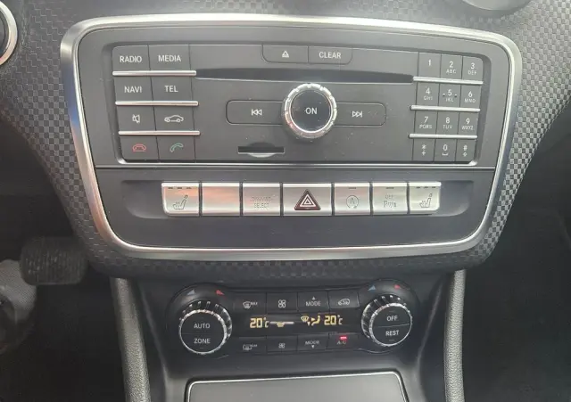 MERCEDES-BENZ Klasa A 160 7G-DCT Urban
