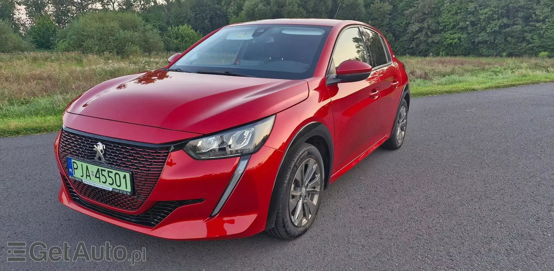 PEUGEOT 208 E-208 50 kWh (136 KM)