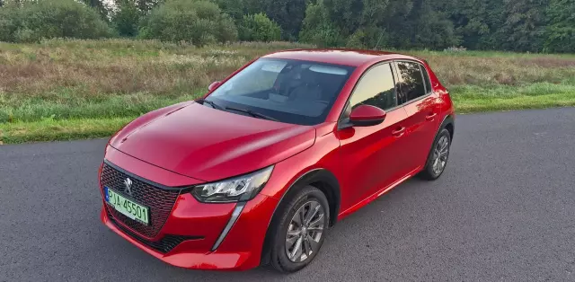 PEUGEOT 208 E-208 50 kWh (136 KM)