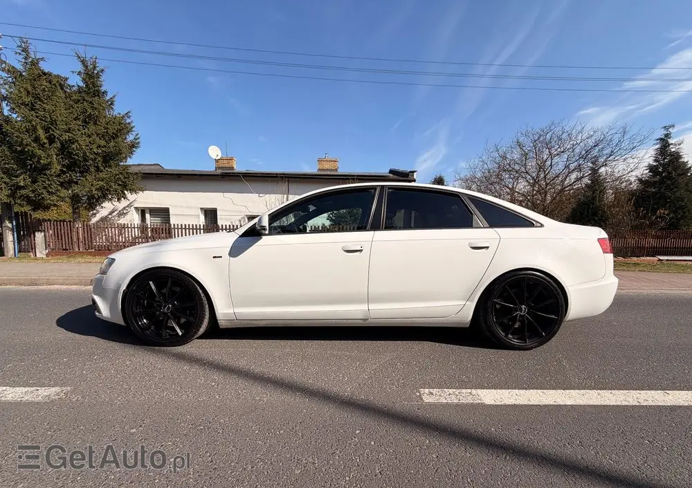 AUDI A6 Limousine 