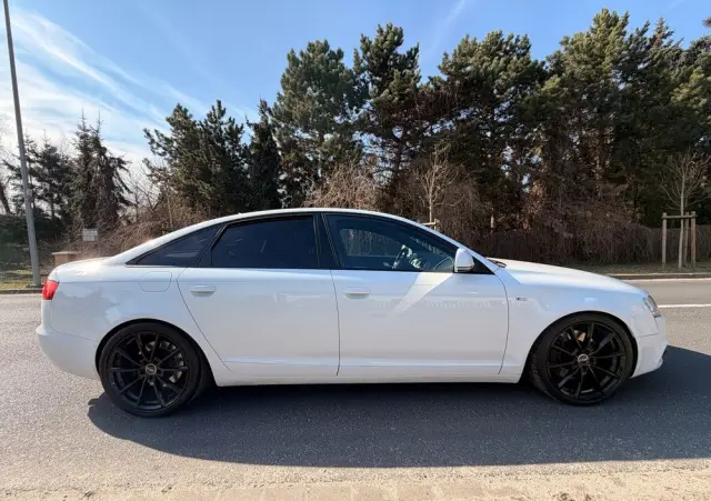 AUDI A6 Limousine 