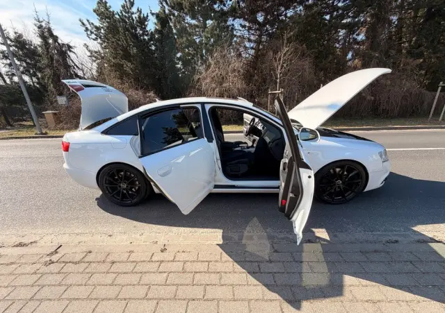 AUDI A6 Limousine 