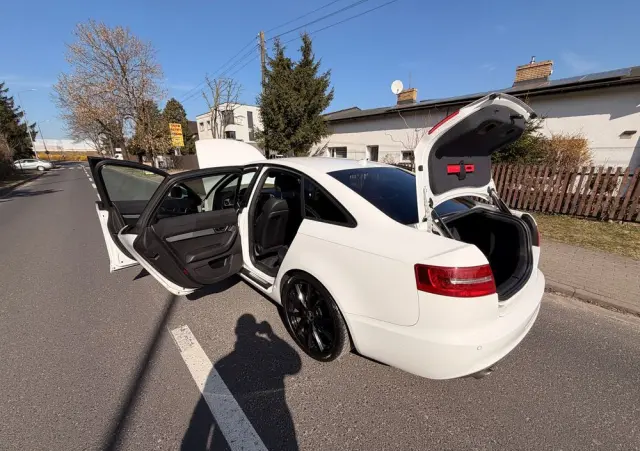 AUDI A6 Limousine 