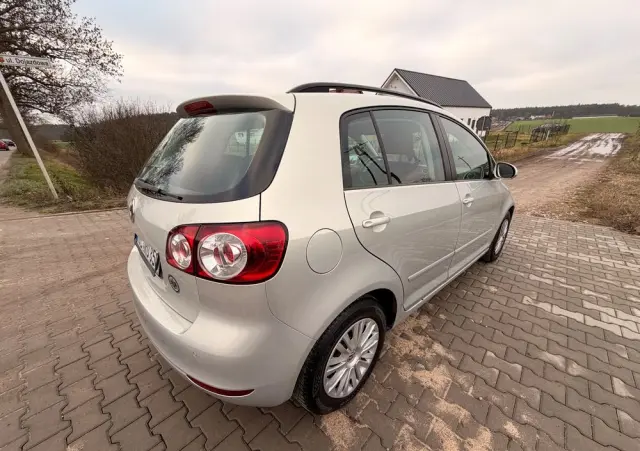 VOLKSWAGEN Golf Plus 