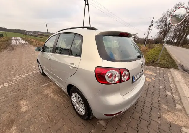 VOLKSWAGEN Golf Plus 