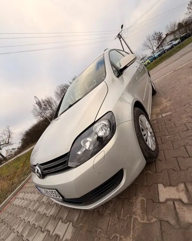 VOLKSWAGEN Golf Plus 