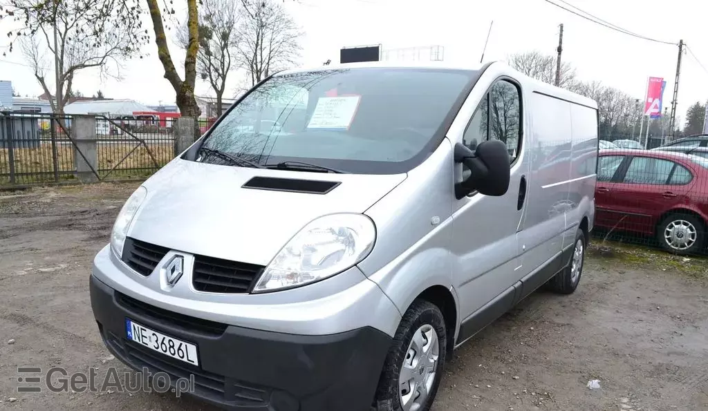 RENAULT Trafic 