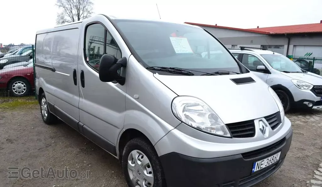 RENAULT Trafic 