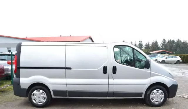 RENAULT Trafic 