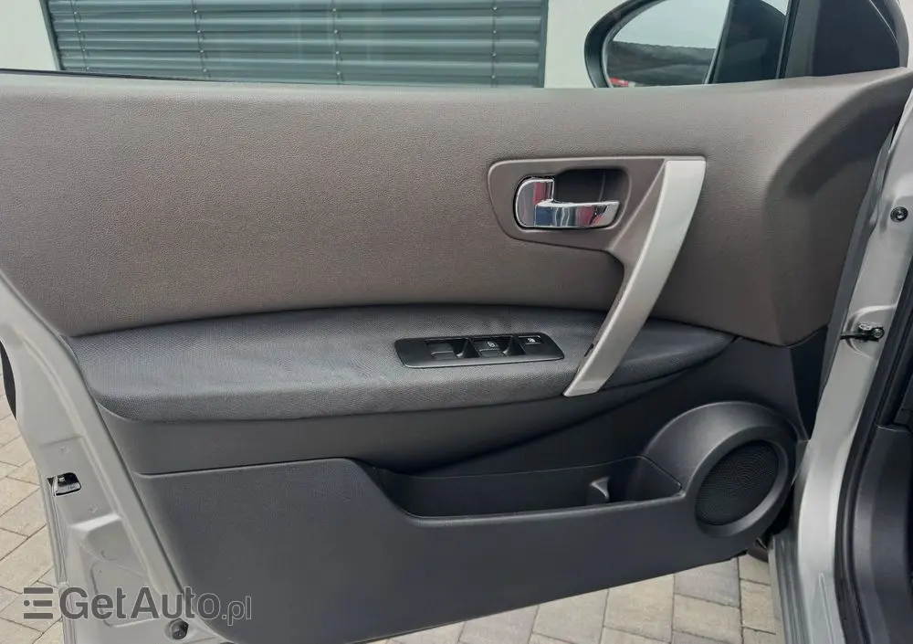 NISSAN Qashqai 2.0 Acenta