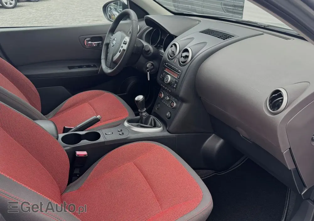NISSAN Qashqai 2.0 Acenta