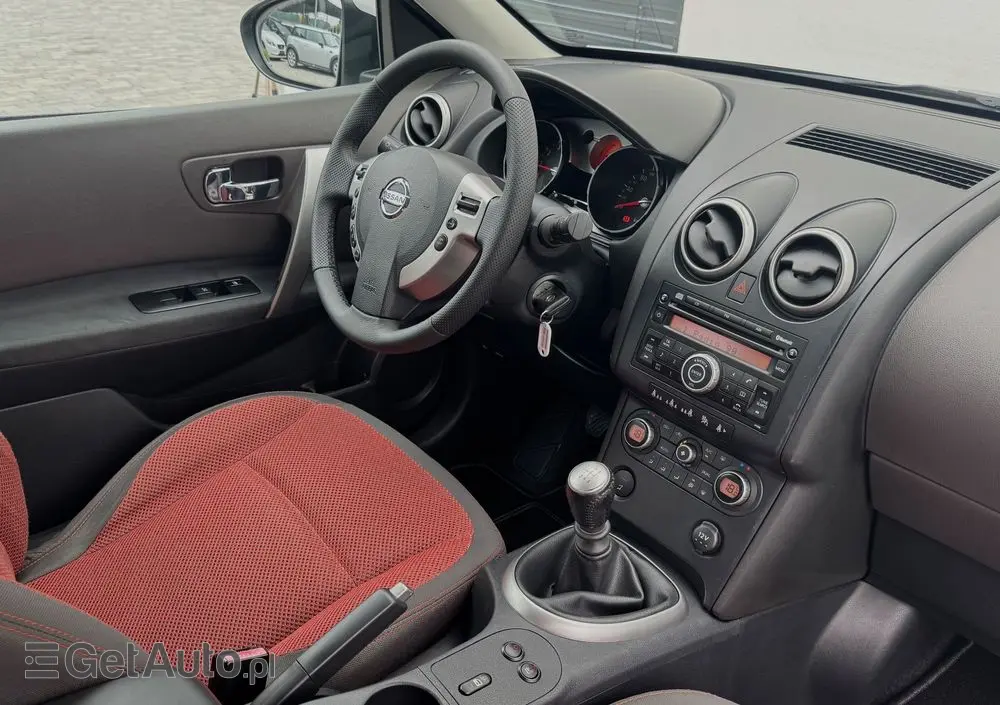 NISSAN Qashqai 2.0 Acenta