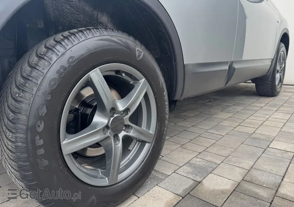 NISSAN Qashqai 2.0 Acenta