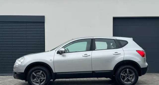 NISSAN Qashqai 2.0 Acenta